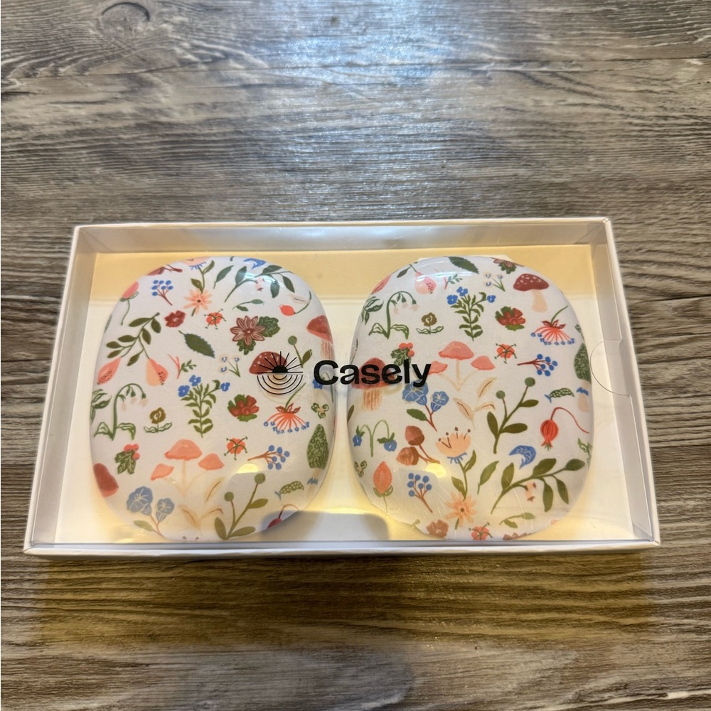 Casely AirPods Max case